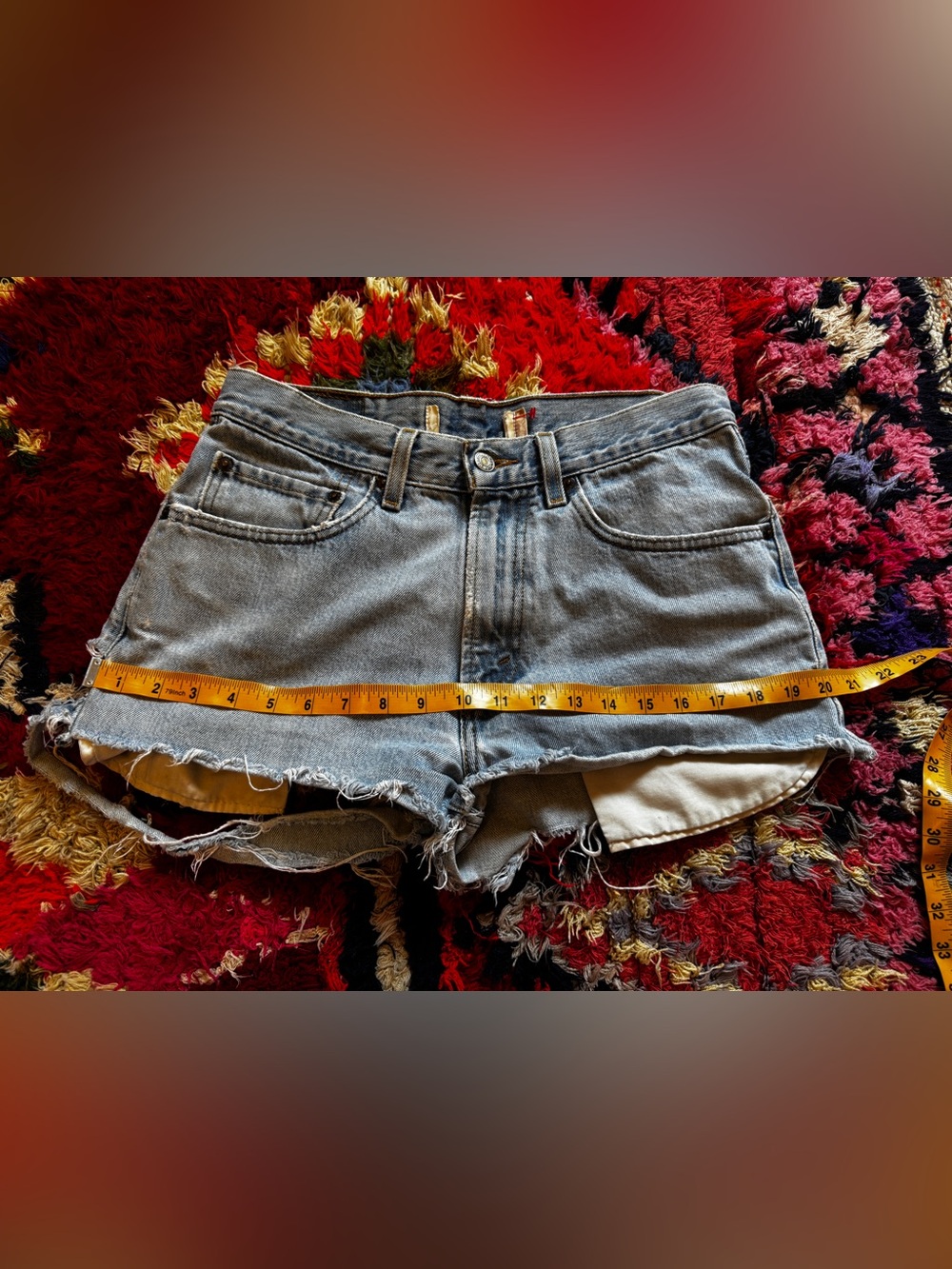 Y2K Vintage Levi’s 100% Cotton Light Wash Cut Off Jeans Sz M - Picture 7 of 9
